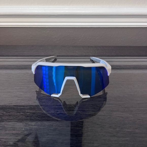 Sunglasses - Picture 1 of 3